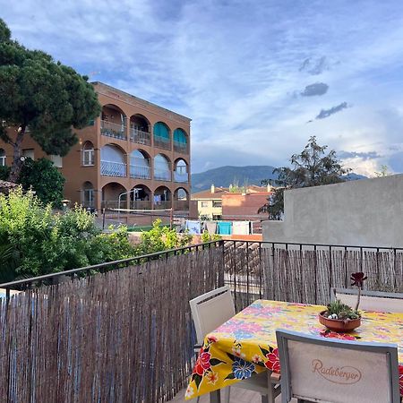 Alojamiento Con Encanto En Planta Superior Ideal Para Trabajo Y Escapadas Familiares En Montserrat Esparreguera Exterior foto